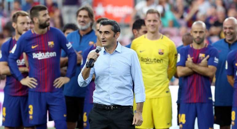 Valverde-micro-2017-Reuters.jpg
