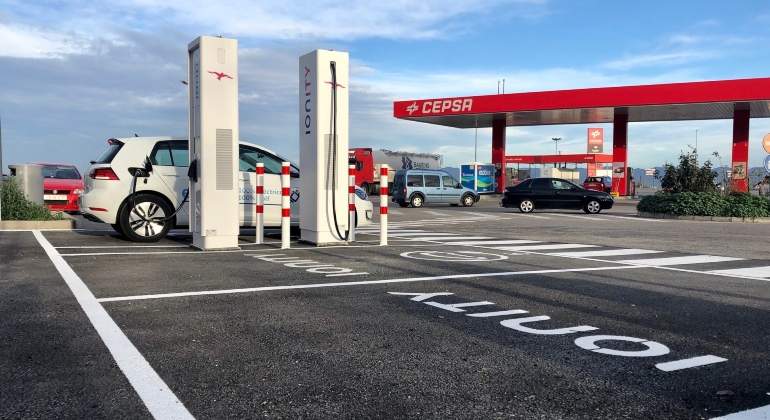 cepsa-puntos-recarga.jpg