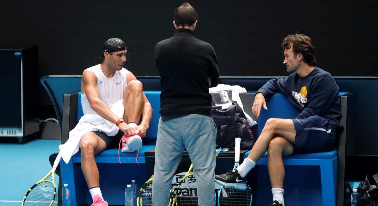 nadal-moya-australia-entrenamiento-2020-reuters.jpg