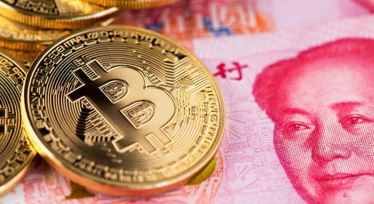 770-420-bitcoin-china-dreamstime.jpg