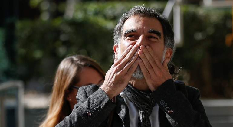 cuixart-16oct-reuters.jpg