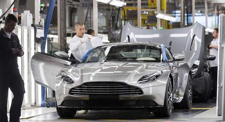 planta-aston-martin.jpg