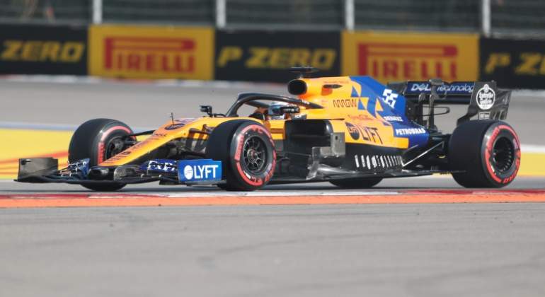 sainz-mclaren-reuters.jpg
