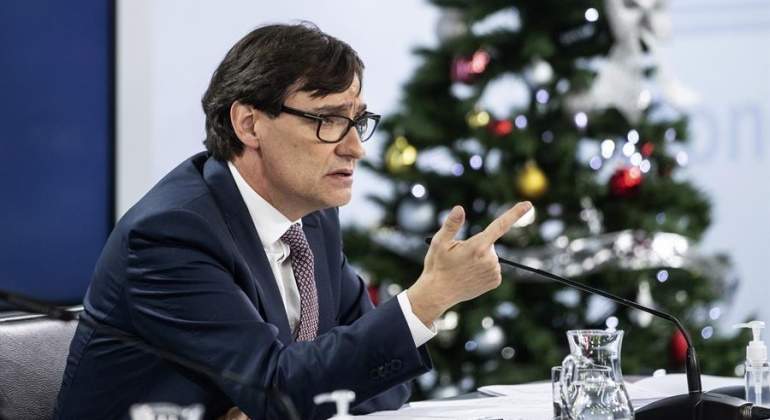 illa-salvador-navidad-arbol-efe.jpg
