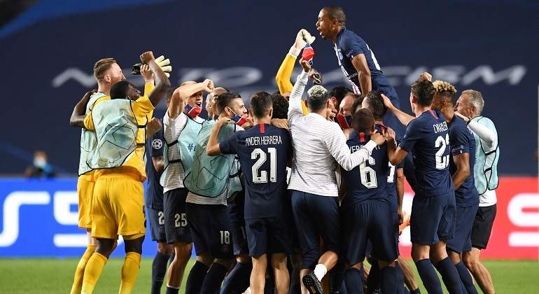 psg-celebra-leipzig-champions-reuters.jpg