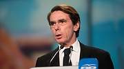 Aznar no votará en la sucesión de Rajoy pero avisa del riesgo de no refundar el PP