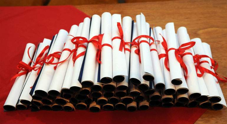 diploma-defini.jpg