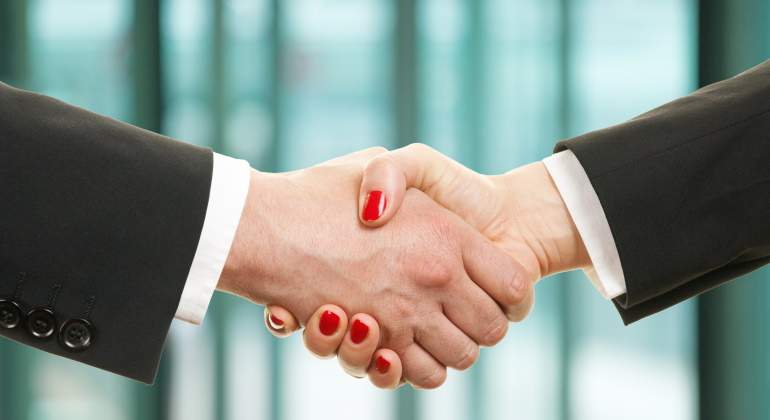 770x420-darse-la-mano-significado-dreamstime.jpg
