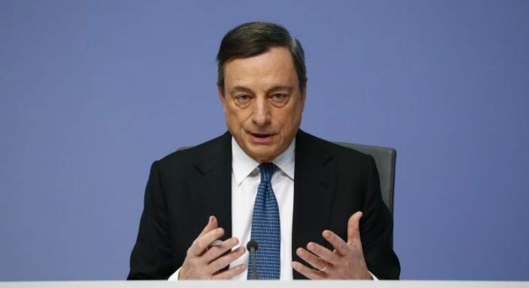 draghi-manos-enfado.jpg