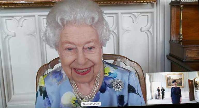 reina-isabel-reaparece770.jpg