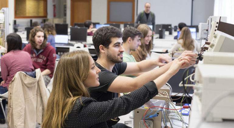 Alumnos-Deusto-Ingenieria1111111111.jpg