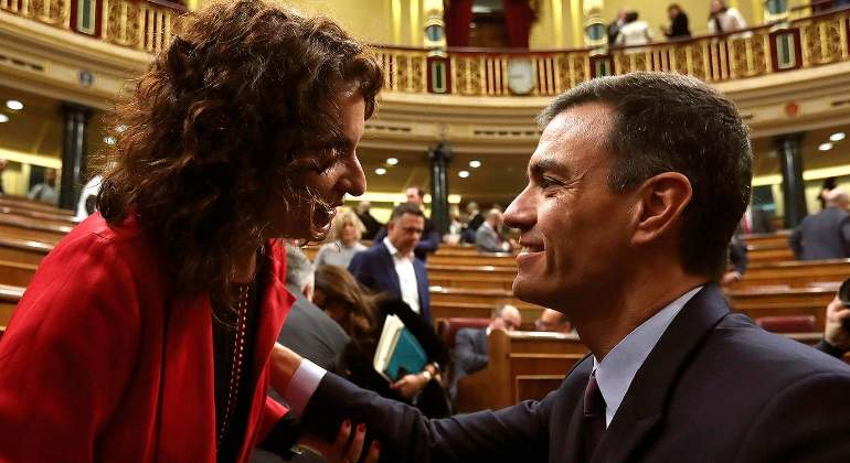 ministra-montero-sanchez-efe.jpg