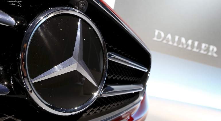 mercedes-logo-02.jpg