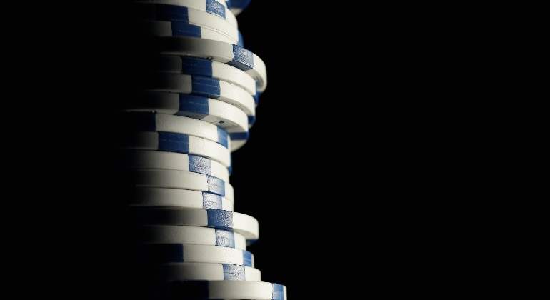 blue-chips-poker-getty-770x420.jpg