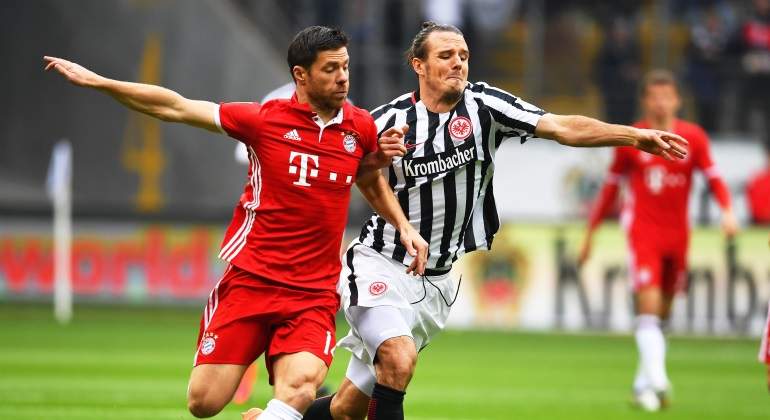 xabi-alonso-eintracht-reuters.jpg