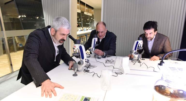 Ignasi-Miro-Ruben-Duro-y-Javier-Hidalgo-en-el-Micrarium.jpg