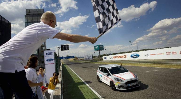 bandera-final-motor.jpg