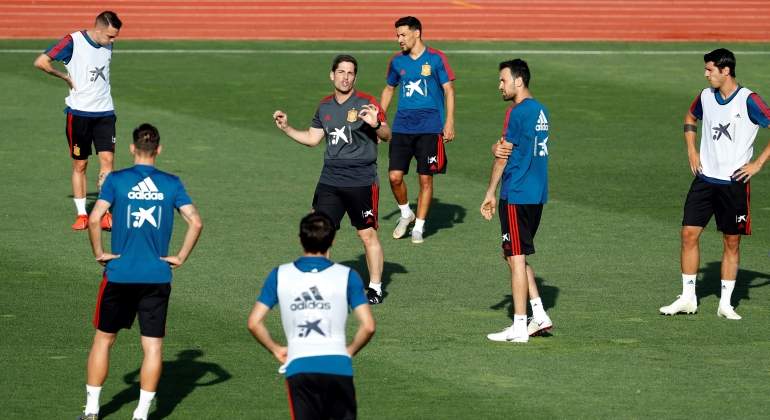 robert-moreno-entrenamiento-espana-efe.jpg