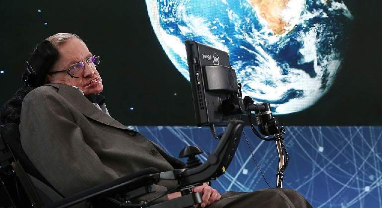 Stephen-Hawking-en-2016