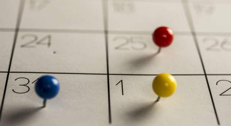 calendario-chinchetas-istock.jpg