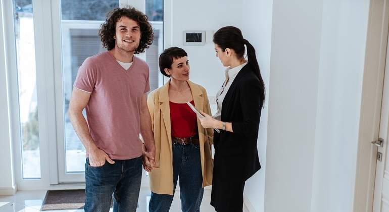 visita-vivienda-alquiler-dreamstime.jpg