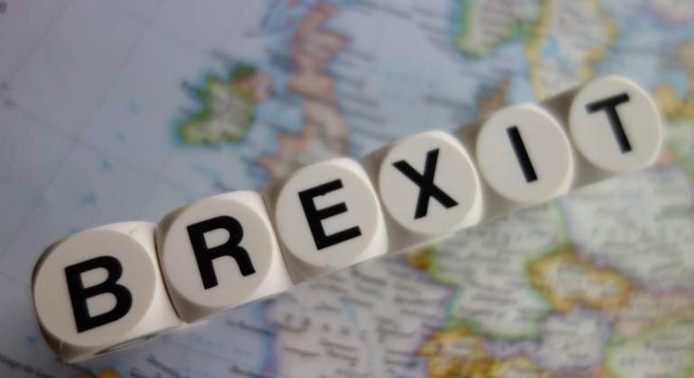 Bruselas, un día más sobre el precipicio: prepara una cumbre extraordinaria para el Brexit el 28 de marzo