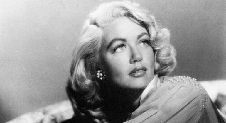 dorothy-malone.jpg