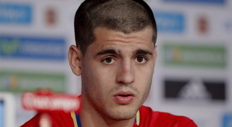 Morata-pelocorto-RP-espana-2016-efe.jpg