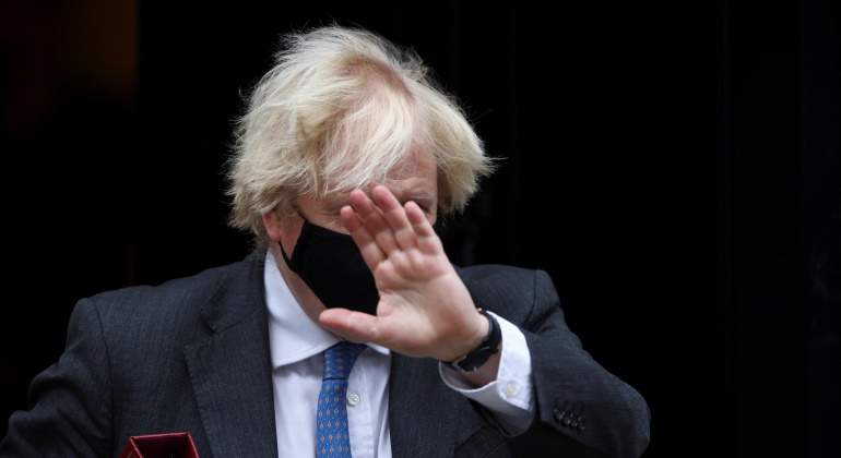 johnson-talk-to-the-hand-reuters-770x420.jpg