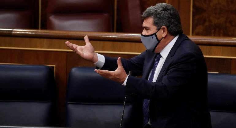 Escriva-mascarilla-congreso.jpg