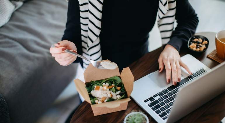 teletrabajo-comer-getty.jpg