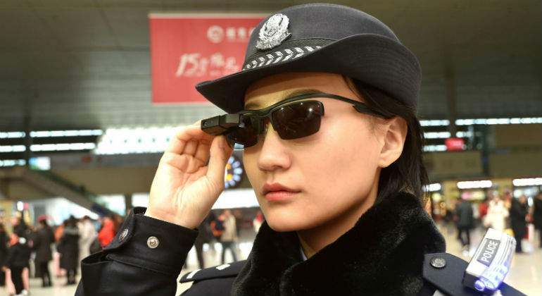 policia-china-gafas-reconocimiento-facial