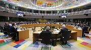 Los 27 líderes europeos aprueban el primer divorcio en la UE y dan luz verde al Brexit