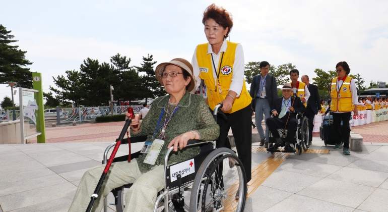 corea-norte-sur-reuters-reunion-familiar-agosto2018.jpg
