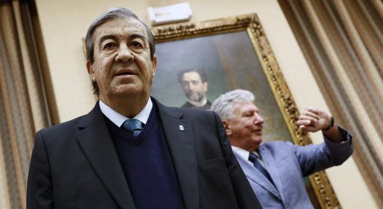 alvarez-cascos-comision-efe.jpg