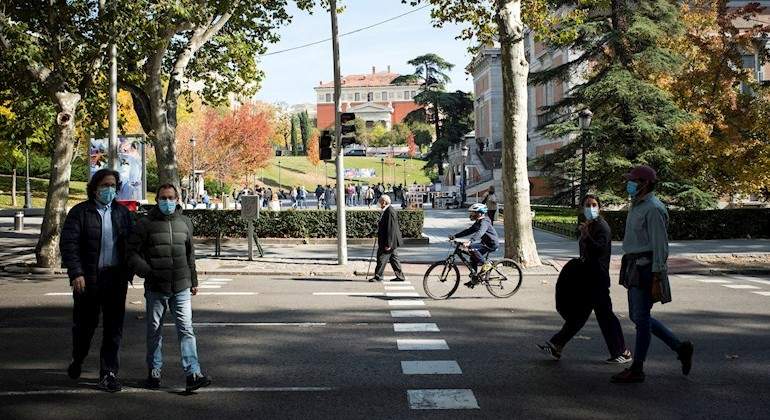 coronavirus-com-madrid-paseo-efe.jpg
