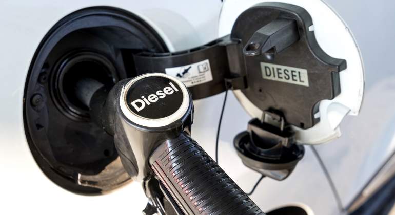 diesel-coche-blanco-dreamstime.jpg