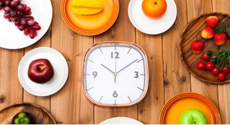 reloj-plato-comida.jpg