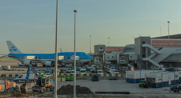 Aeropuerto-de-Amsterdam-Dreamstime.jpg