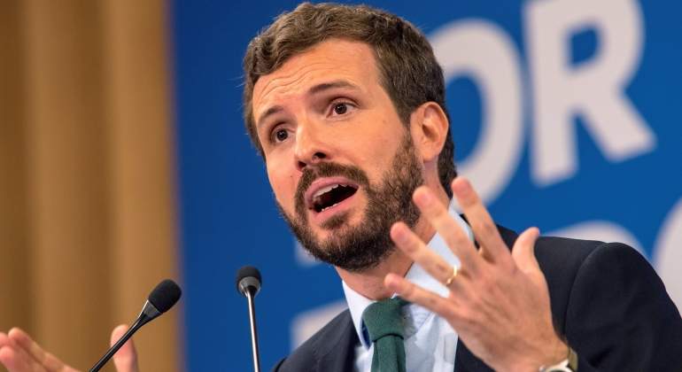 casado-pablo-microfonos-efe.jpg