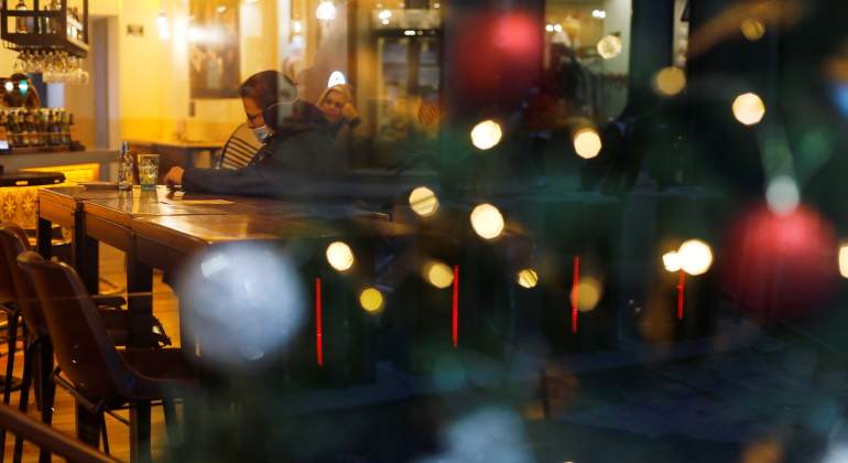 coronavirus-navidad-cafeteria-vacia-reuters.jpg