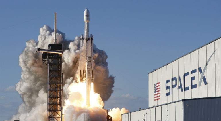 spacex-falcon-heavy.jpg