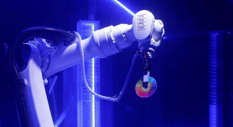 robot-dj.jpg