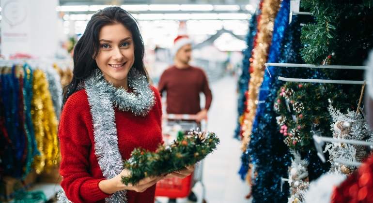 navidad-compras-chica-dreamstime.jpg