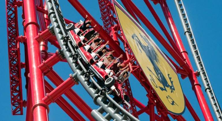 ferrari-land-montana-rusa.jpg
