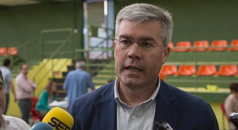 FernandezDeMoya.jpg
