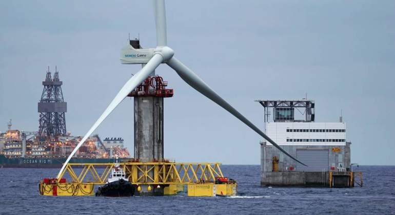 Un aerogenerador de Siemens Gamesa en el mar