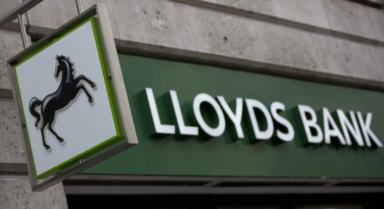 lloyds-bank-reuters.jpg