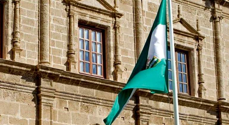 bandera-andalucia-efe.jpg