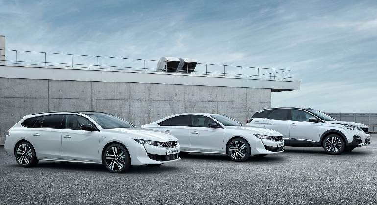 peugeot-508-3008-hibrido-enchufable-2018-01.jpg